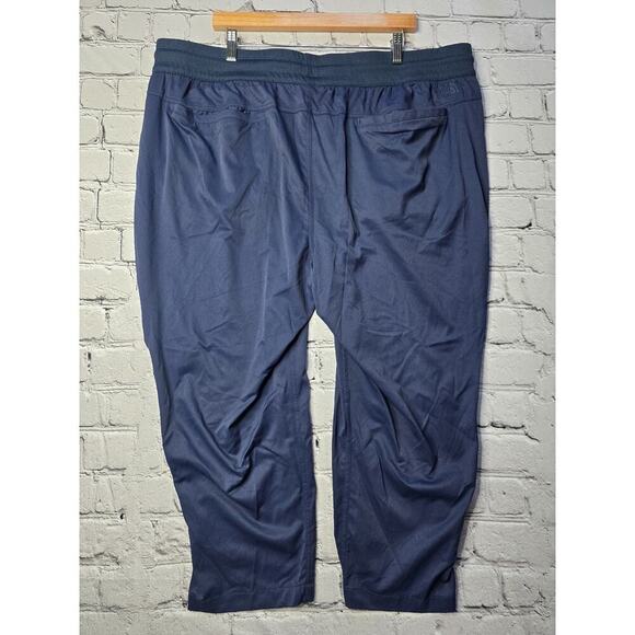 The North Face Aphrodite Motion Capri Pants Navy Blue Drawstring New Size 3X - Picture 7 of 13
